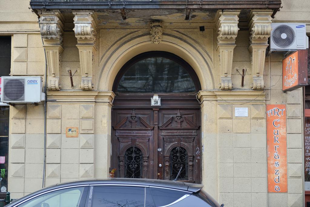Diamonds Apartment With 2 Rooms Near Guzsdu Udvar Budapest Exterior foto