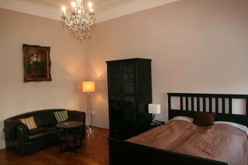 Diamonds Apartment With 2 Rooms Near Guzsdu Udvar Budapest Exterior foto